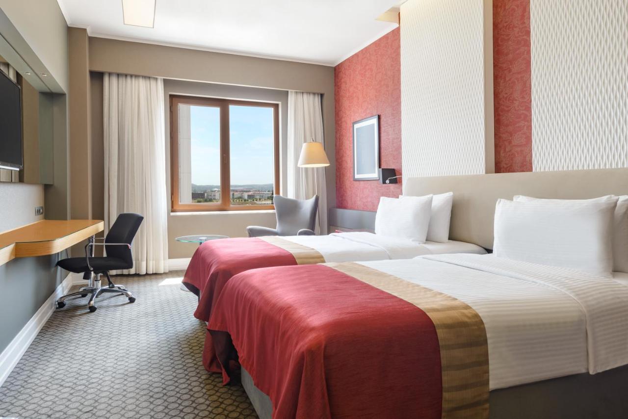 Ramada Plaza by Wyndham Eskisehir Bagian luar foto