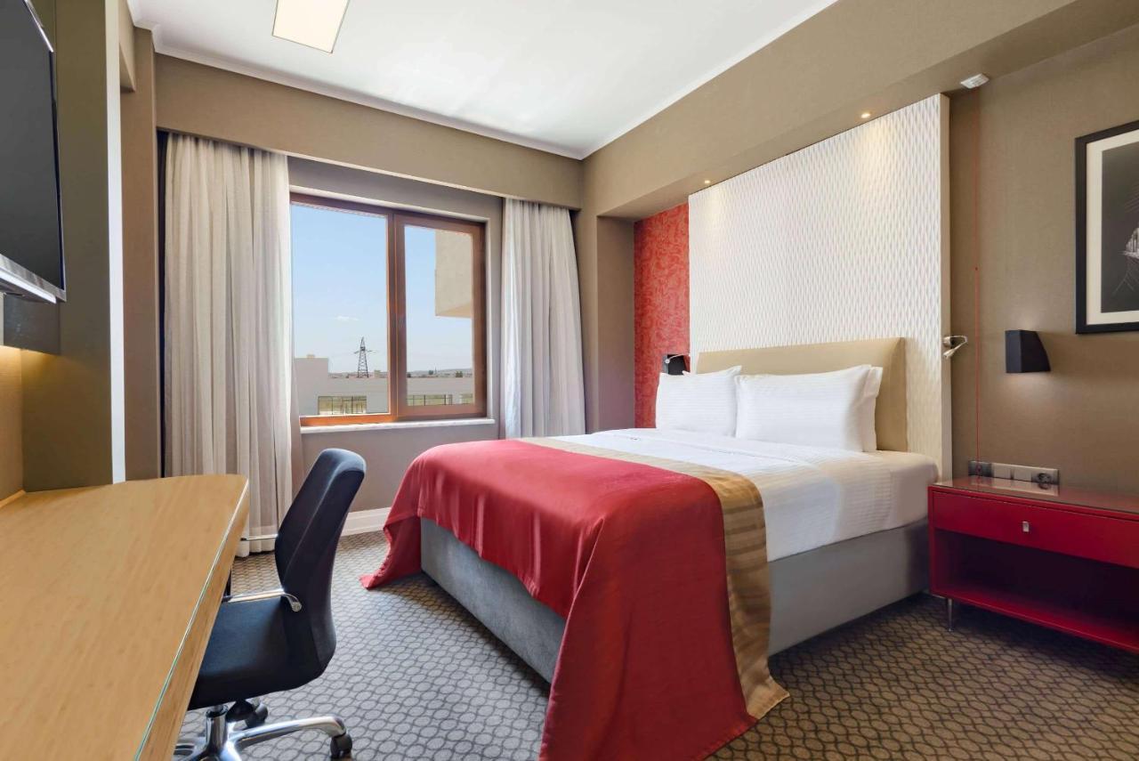 Ramada Plaza by Wyndham Eskisehir Bagian luar foto