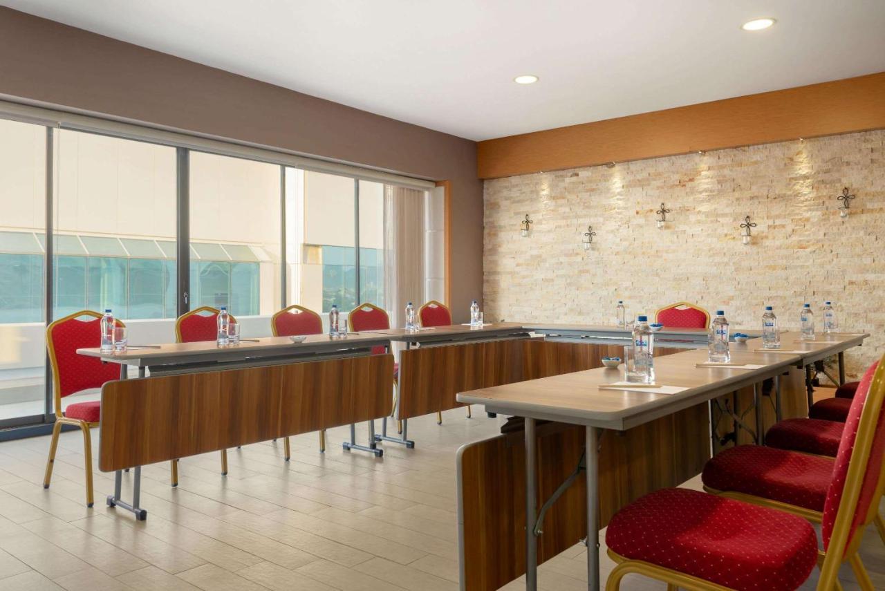 Ramada Plaza by Wyndham Eskisehir Bagian luar foto