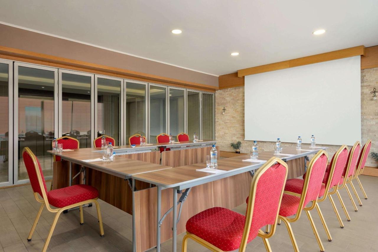 Ramada Plaza by Wyndham Eskisehir Bagian luar foto