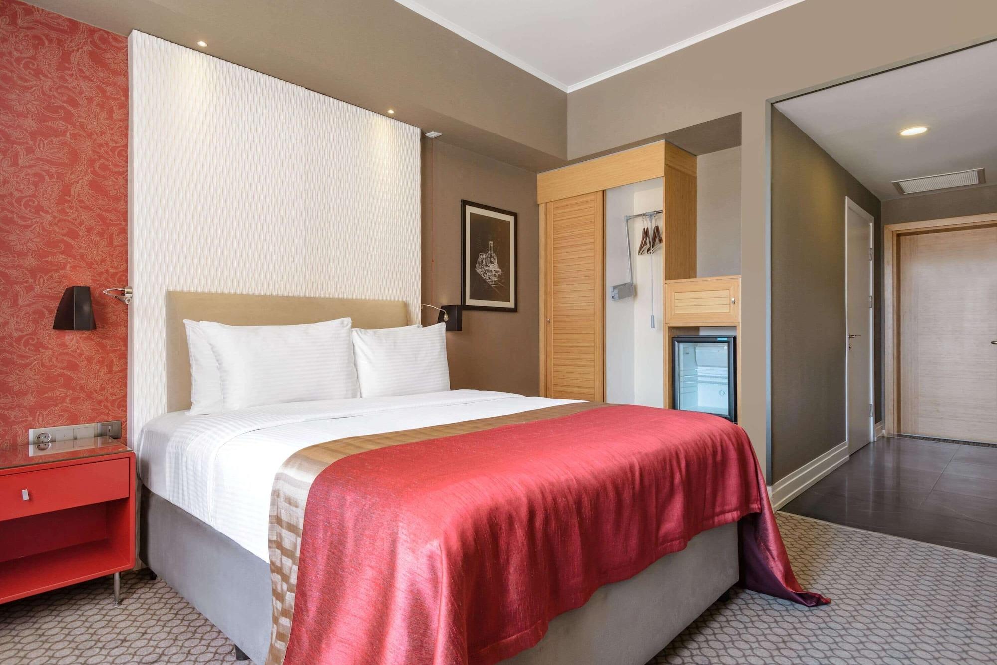 Ramada Plaza by Wyndham Eskisehir Bagian luar foto