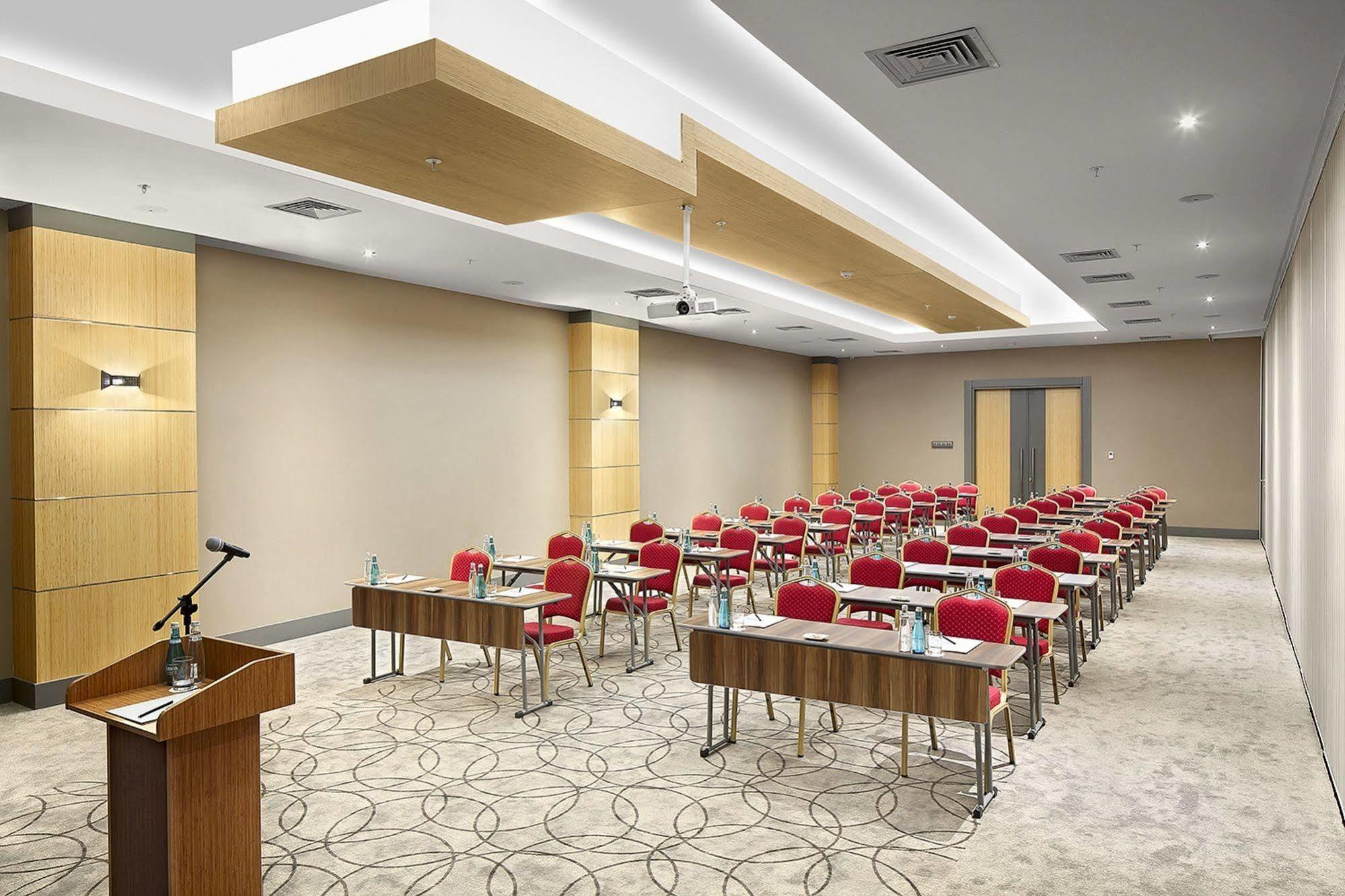 Ramada Plaza by Wyndham Eskisehir Bagian luar foto